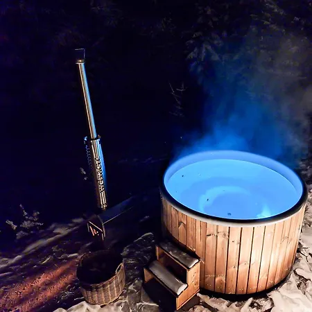 1000 Berge Kamin & Whirlpool Feriehus