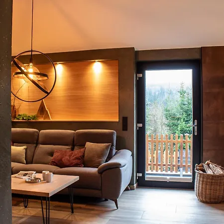 1000 Berge Kamin & Whirlpool Feriehus *