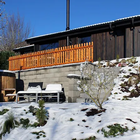 1000 Berge Kamin & Whirlpool Feriehus Winterberg