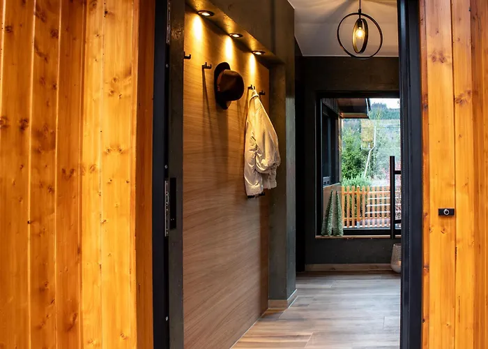 1000 Berge Kamin & Whirlpool *